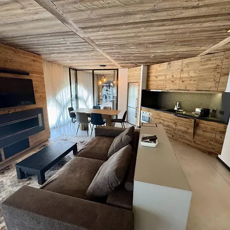 Bright 3 Bed - Arc 1950 - Jerome *