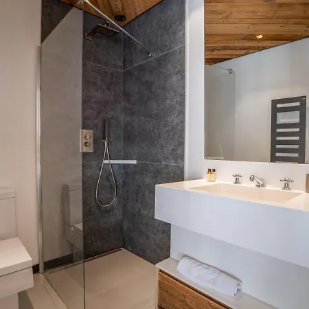 Bright 3 Bed - Arc 1950 - Jerome Apartment *